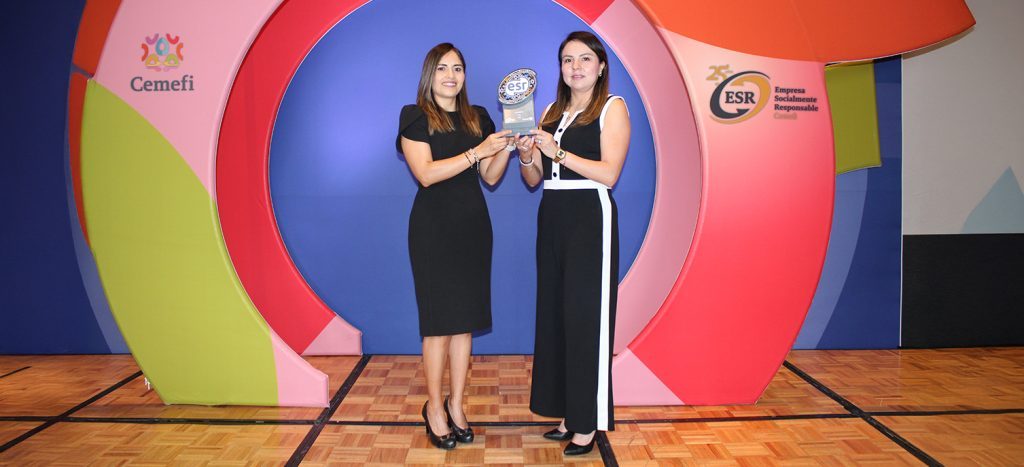 TIP México recibe por tercer año consecutivo el distintivo de Empresa Socialmente Responsable otorgado por CEMEFI.