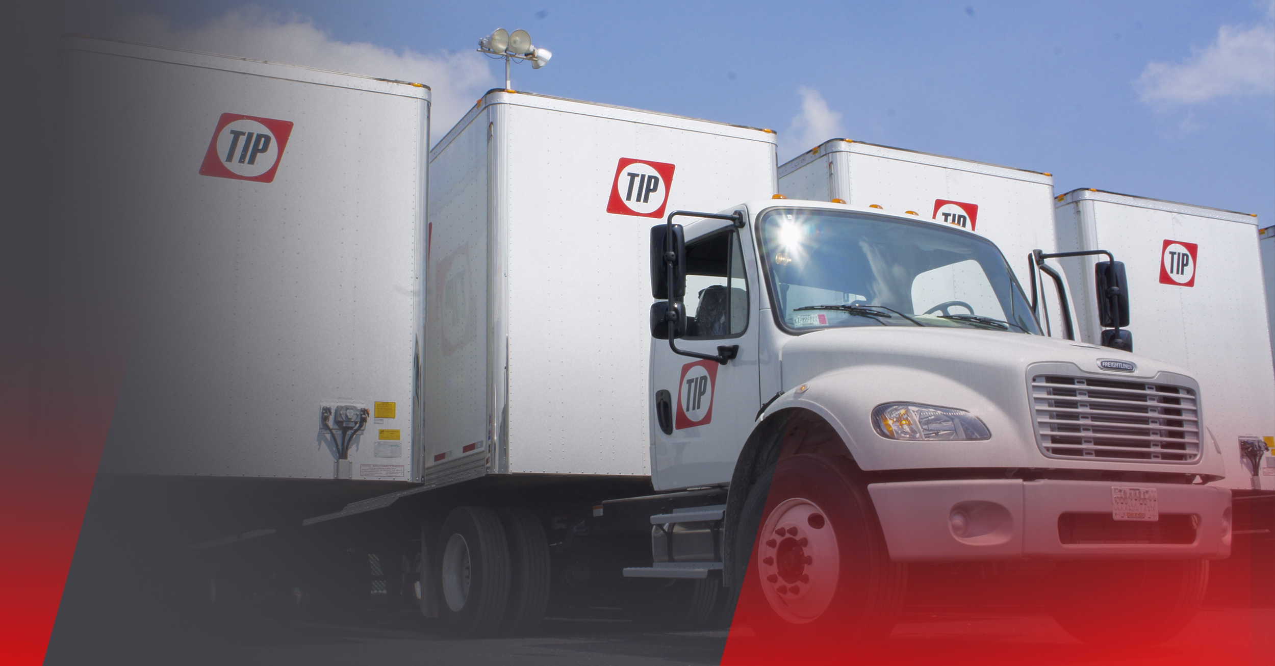 Tráiler de carga operando bajo esquema de arrendamiento